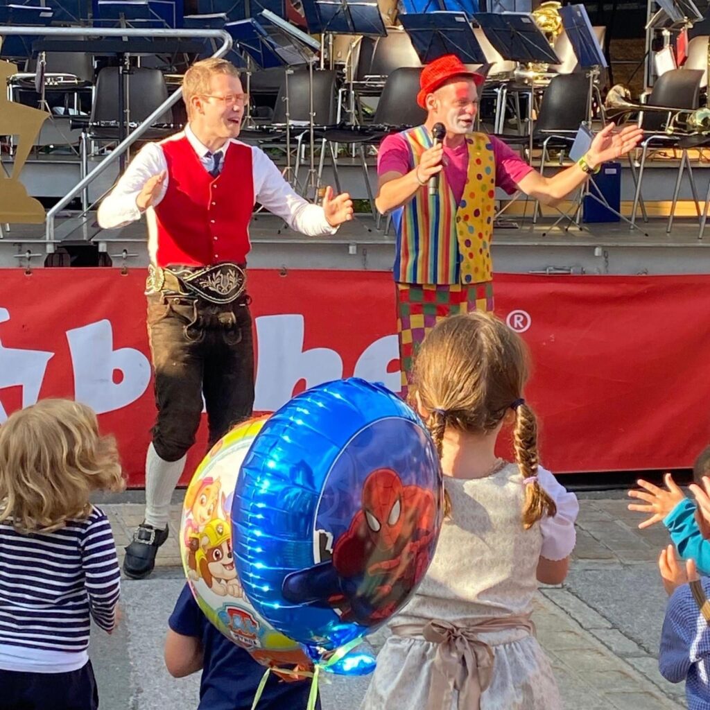 Clown Pepe in Kitzbühel beim Dorffest.